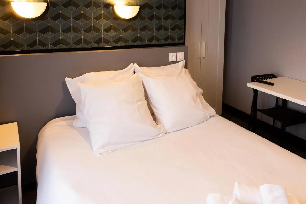 Hotel Luxia Paris