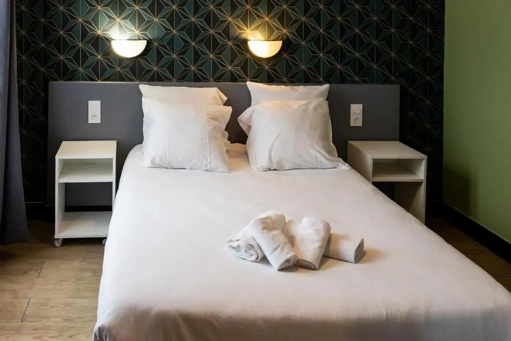 **  Hotel Luxia Paris Frankreich