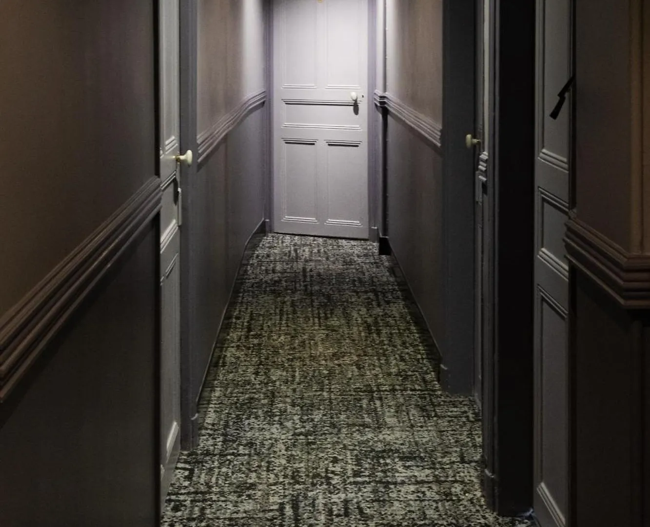 **  Hotel Luxia Paris Frankreich