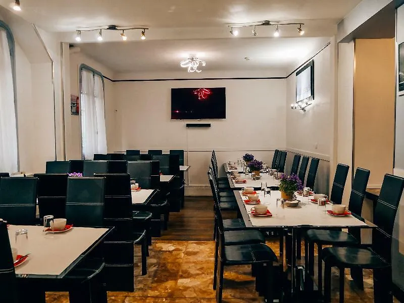 Hotel Luxia Paris