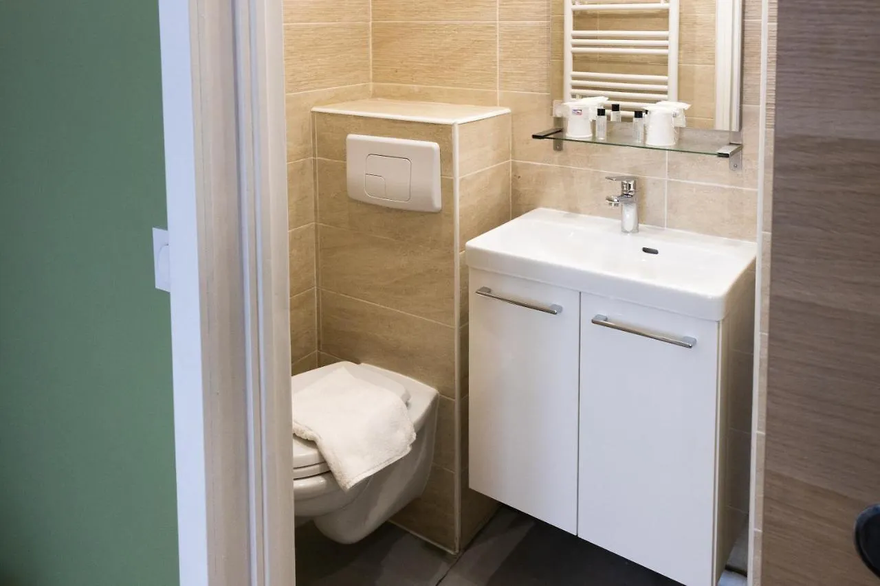 Hotel Luxia Párizs Franciaország